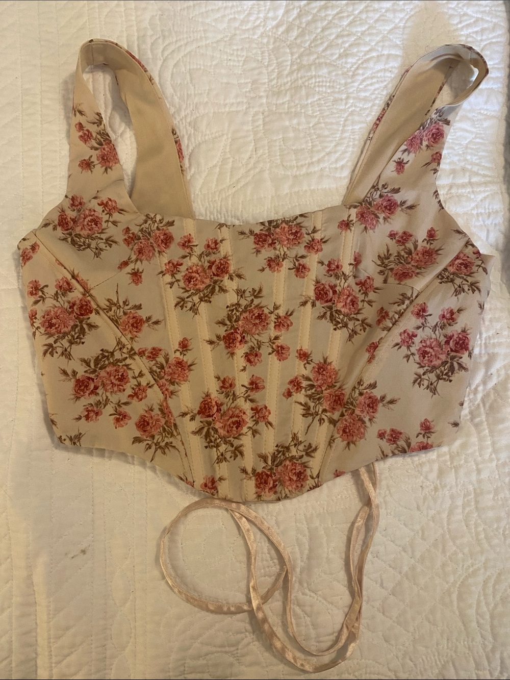 Windsor Beige Floral Corset Crop Top with Pink Roses